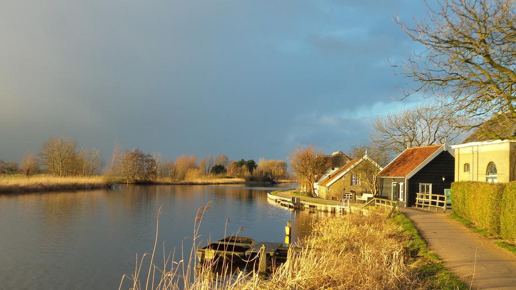 Bed & Breakfast Rechthuis Van Zouteveen