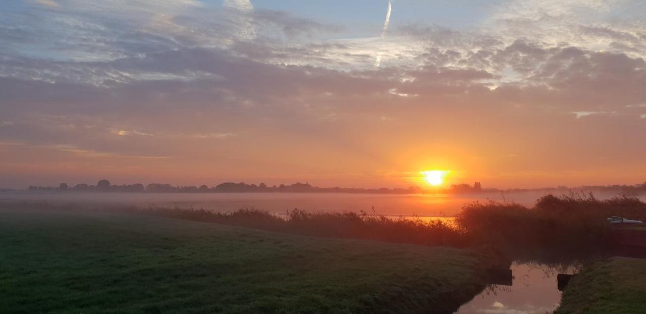 Rechthuis Van Zouteveen Bed & Breakfast