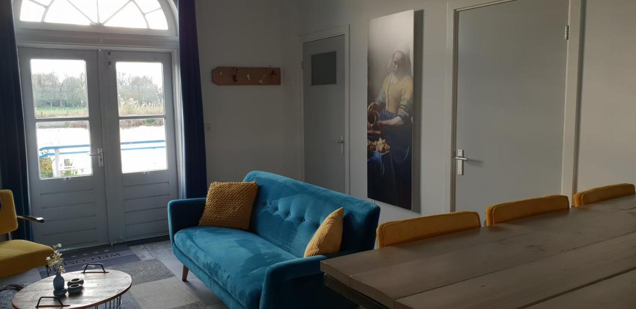 Rechthuis Van Zouteveen Bed & Breakfast